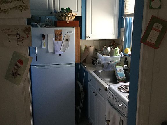 4th image of 53 Karison St #2