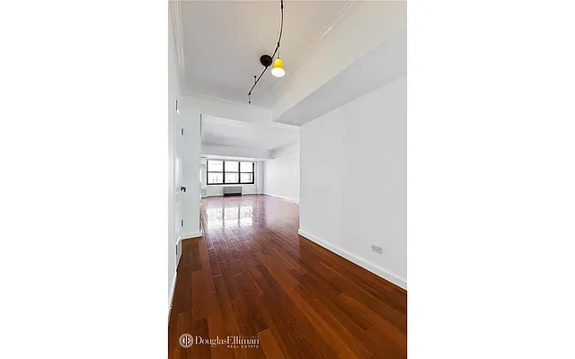 Rented by Douglas Elliman | media 10