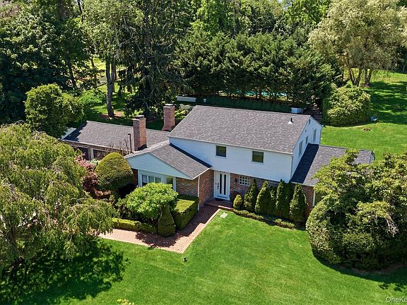4th image of 279 Hillcrest Lane