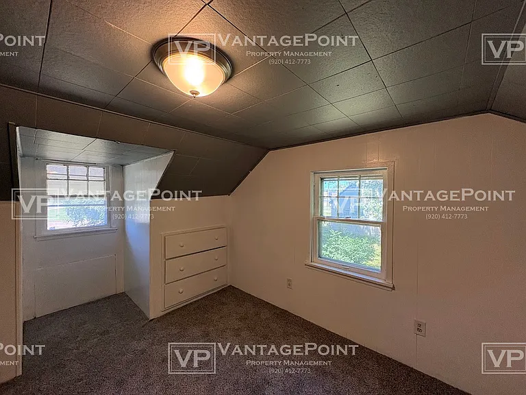 2224 Ullmer Ct — Photo 6