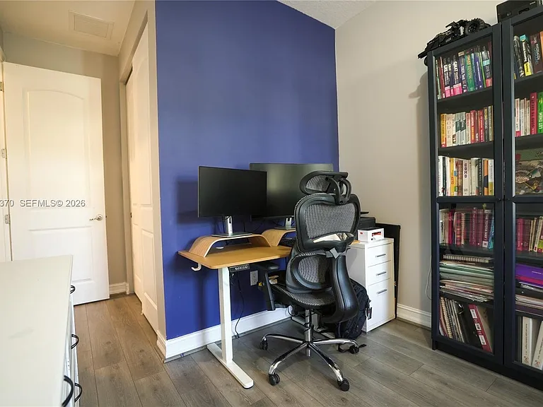10111 Akenside Dr #10111 — Photo 17