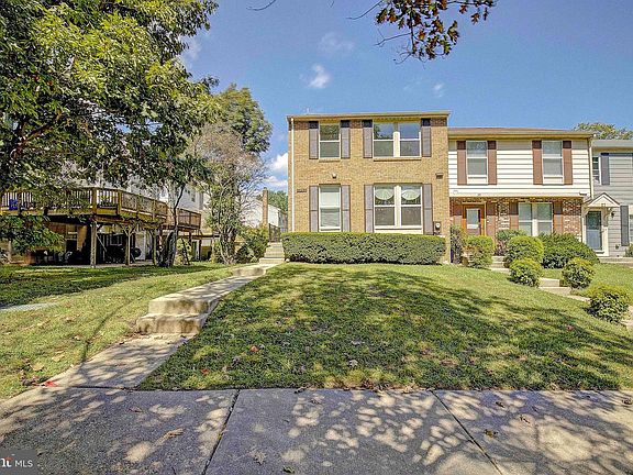 3rd image of 31 Ballinger Ct