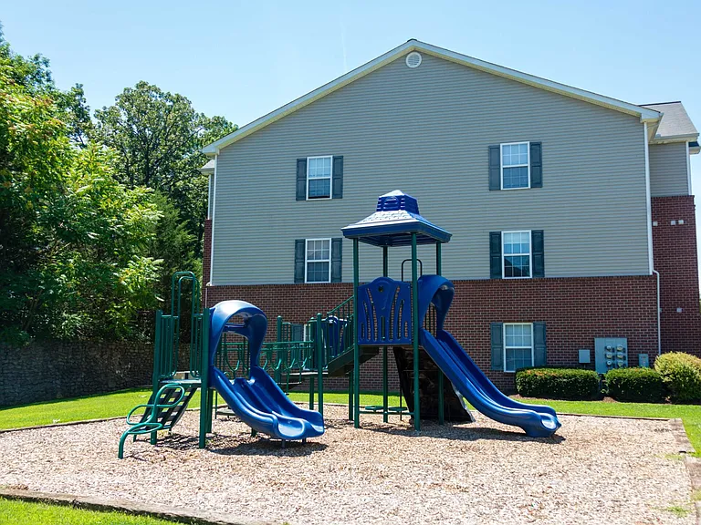 Hamilton Creek Apartments — Photo 3