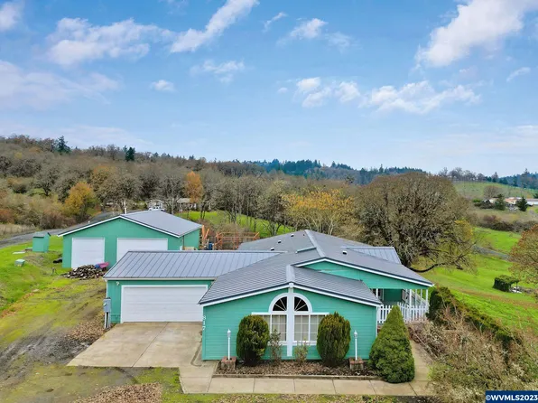 817 Meadows Ln SE, Jefferson, OR 97352