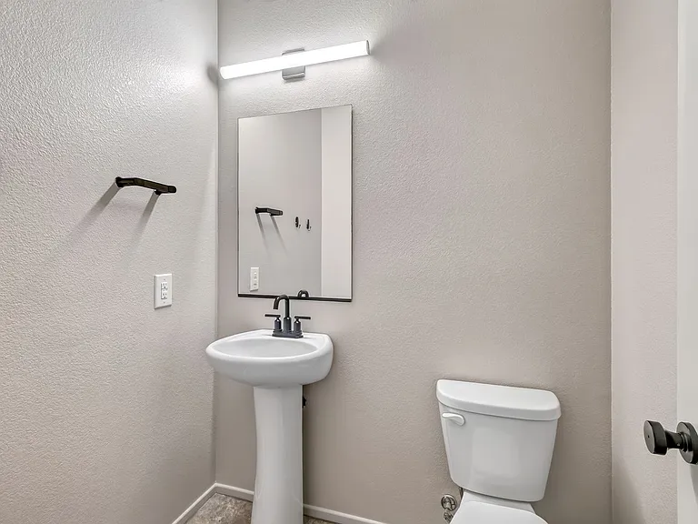 7476 Onyx Star St — Photo 10