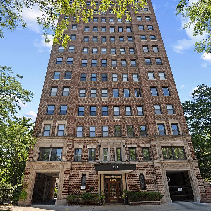 1st image of 5510 N Sheridan Rd APT 2A