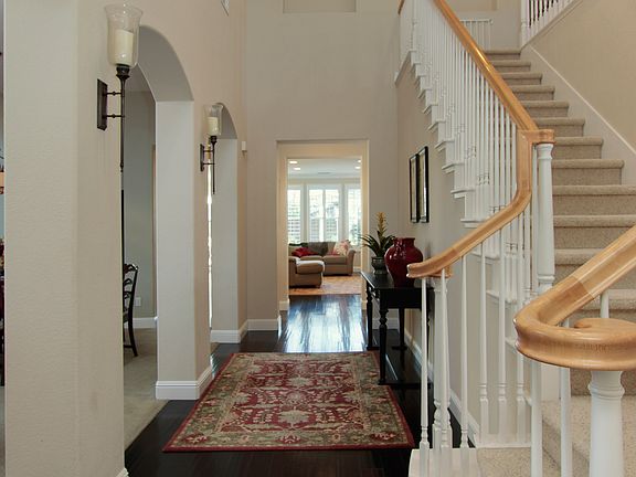 2nd image of 3708 Penwood Pl