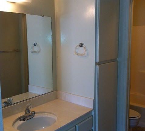 3rd image of 14848 Sequoia Ave APT 19