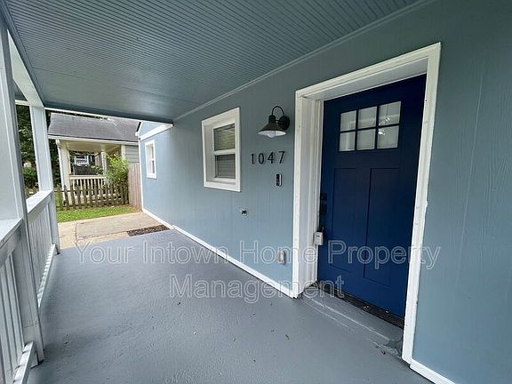 2nd image of 1047 Grant Way SE