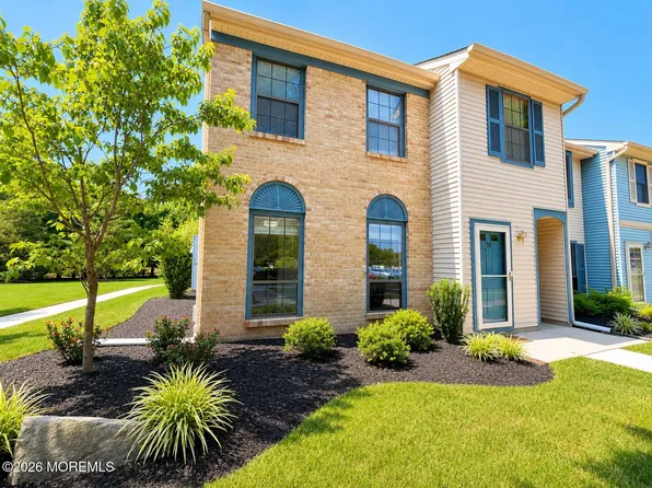 33 Wyndham Place #33, Robbinsville, NJ 08691