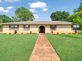 1050 35th St NE, Paris, TX 75462