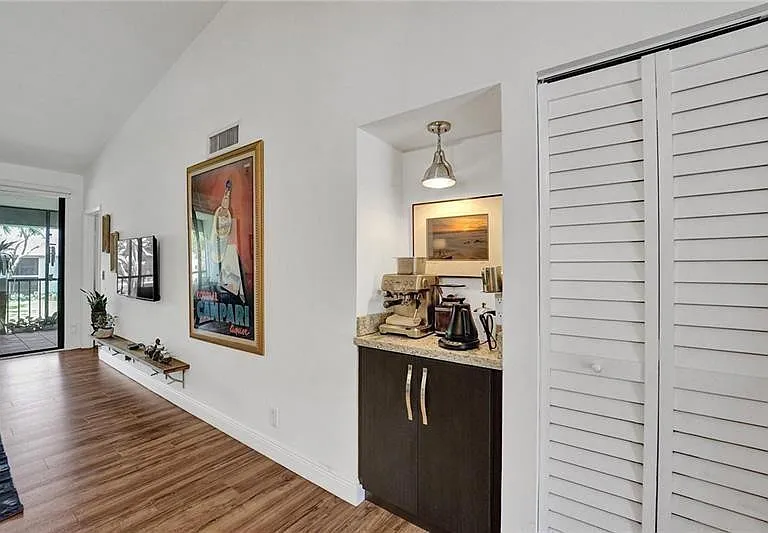 7533 Glendevon Ln #907 — Photo 11
