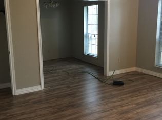 1105 Grounds Rd, Cedar Hill, TX 75104