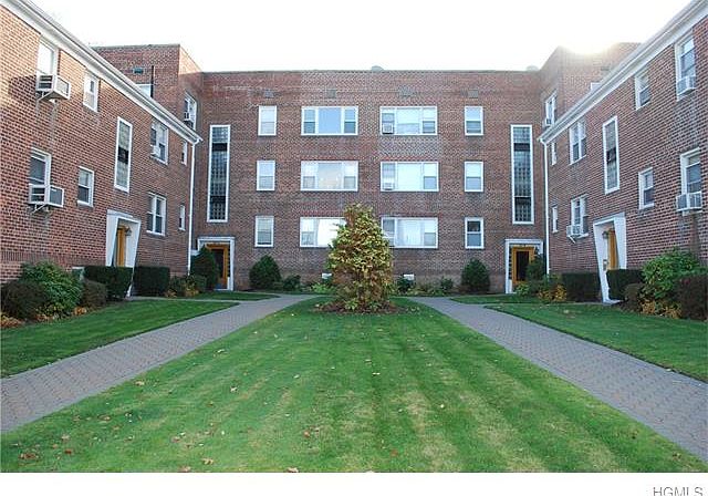 1st image of 32 Broad St E APT B3b