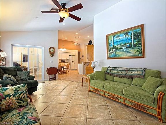 3rd image of 22131 Seashore Cir