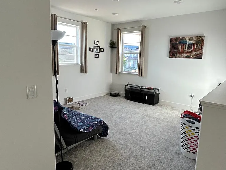 3426 Apollo Dr — Photo 29