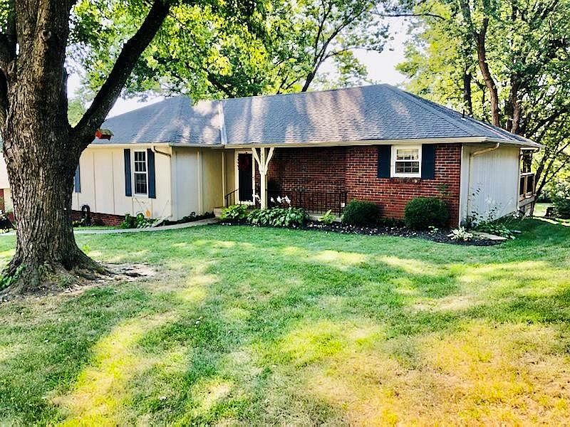1st image of 4317 Hillcrest Dr