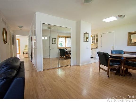 5th image of 31461 Orchard Brook Ct #1