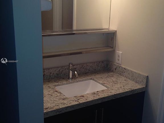 4th image of 520 NW 114th Ave APT 103