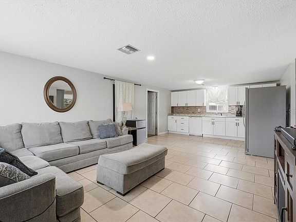 3rd image of 2991 W VERONA ROAD