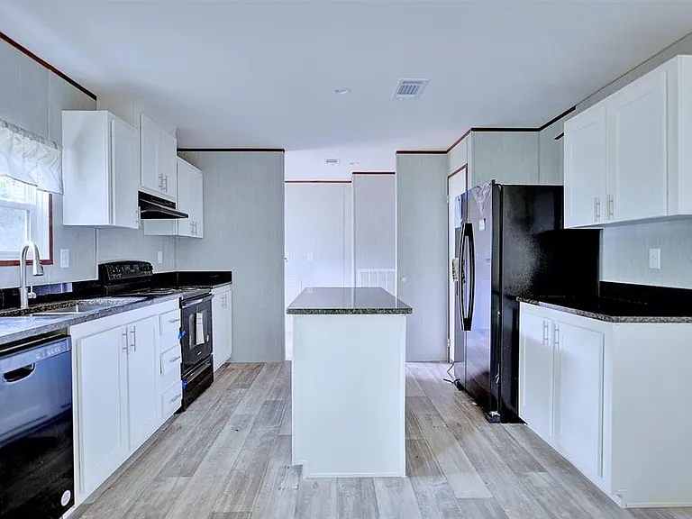 8595 NW 13th Ct — Photo 13