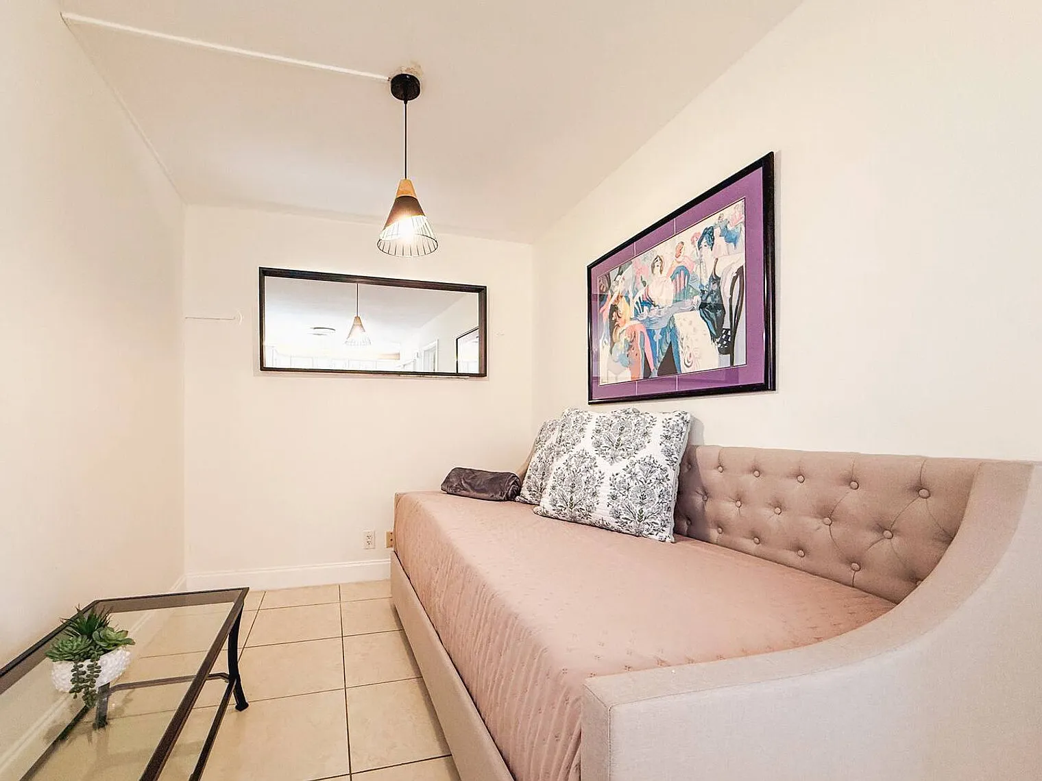 3 bed, 2.0 bath, 1345 sqft, $7,738 — Photo 3