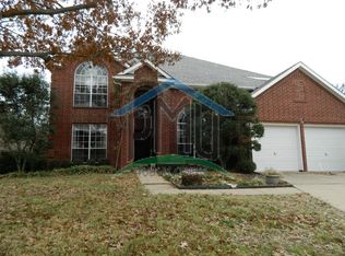 205 Devonshire Dr, Grand Prairie, TX 75052
