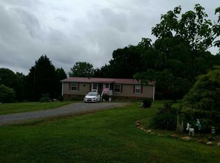 1040 Freddie Dr, Walnut Cove, NC 27052