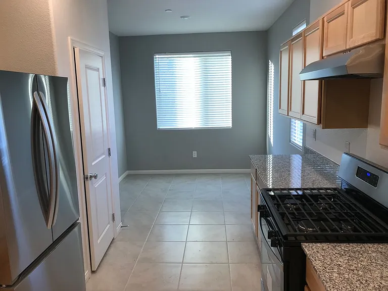 10195 Handline Chute St — Photo 5