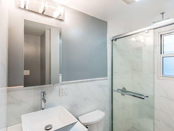 5th image of 173 Wyckoff Ave APT 1R