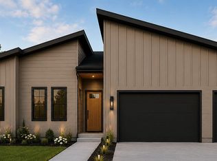 4 Stirling Ln, Bella Vista, AR 72715
