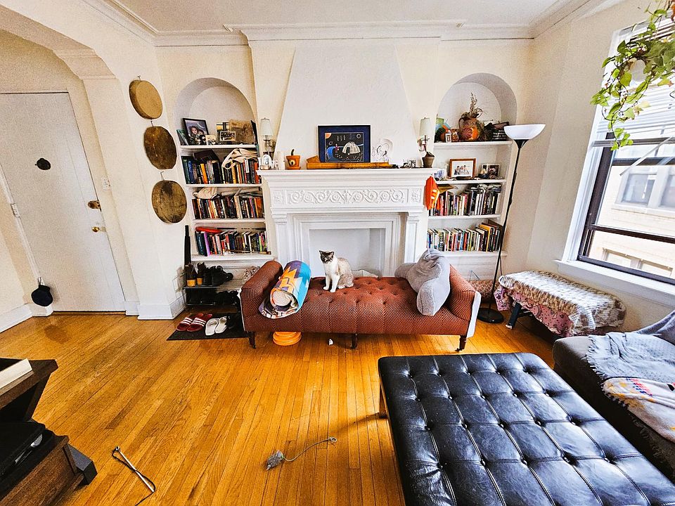 1st image of 1200 W Farwell Ave #1E