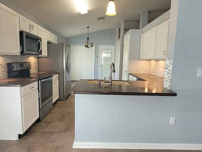 810 S Lilac Loop — Photo 21