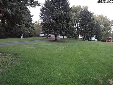 3rd image of 1145 Esther Ave
