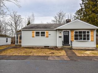 422 Colbert St, Stroudsburg, PA 18360