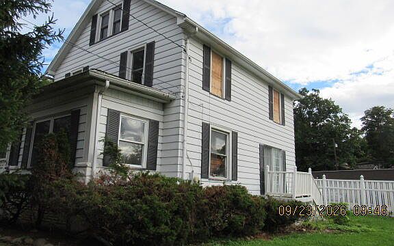 5th image of 705 N Cottage St