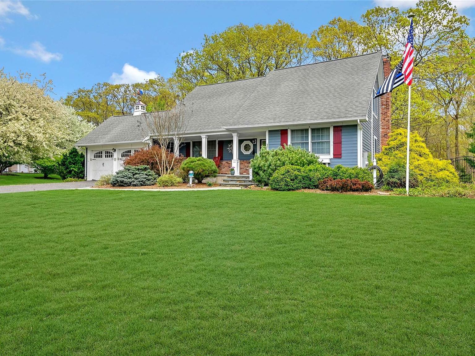 41 Robinhood Lane, East Setauket, NY 11733 Zillow