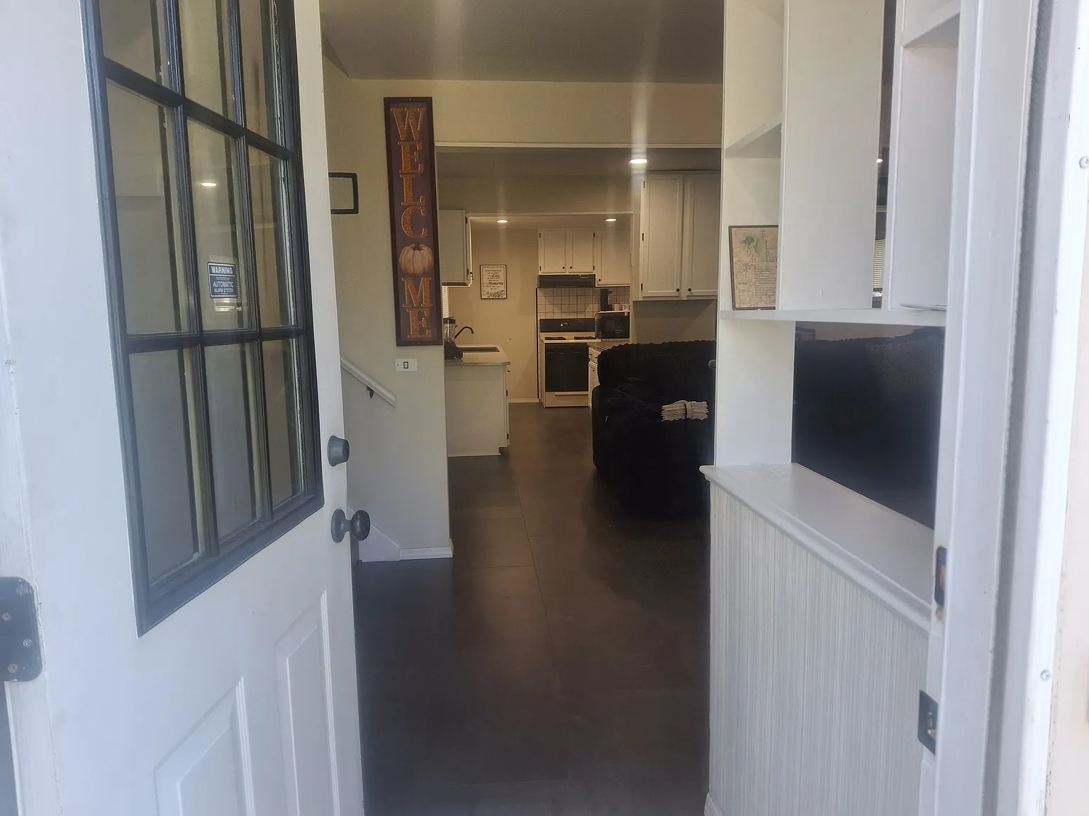 1495 Beach Ave — Photo 3