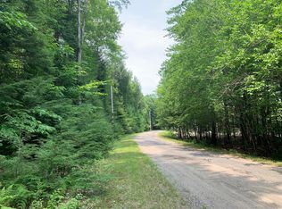 19 Sunnybrook Farm Rd, Bridgton, ME 04009