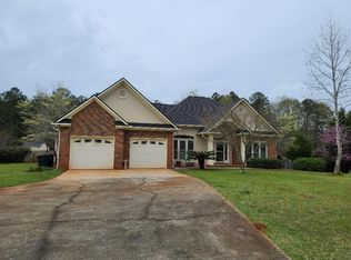 238 Ruth E Willett Dr, Midland, GA 31820