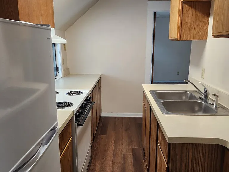 515 Company St #2 — Photo 4