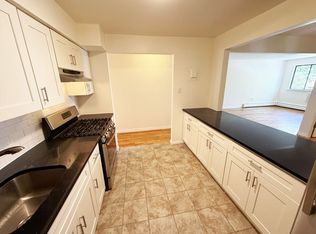 41-24 40th St FLOOR 3, Sunnyside, NY 11104