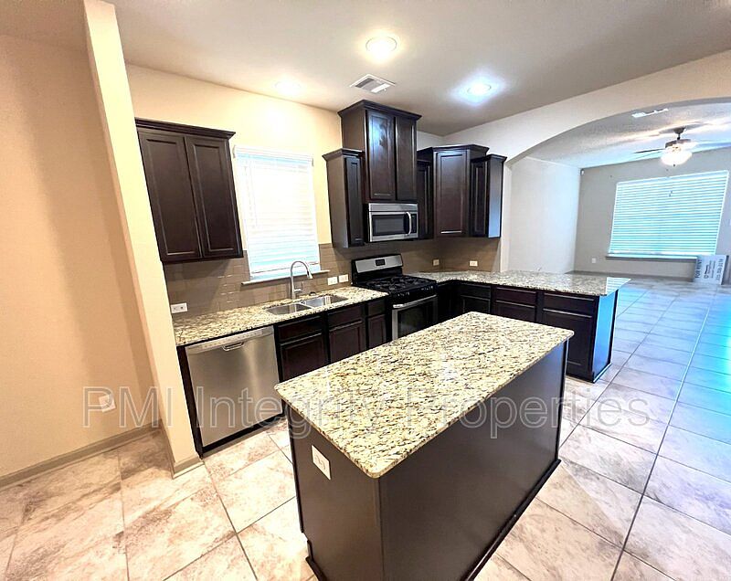 7854 W Pelican Lakes Ave, Baton Rouge, LA 70820 Zillow