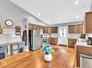 508 Hall St, Hendersonville, NC 28739