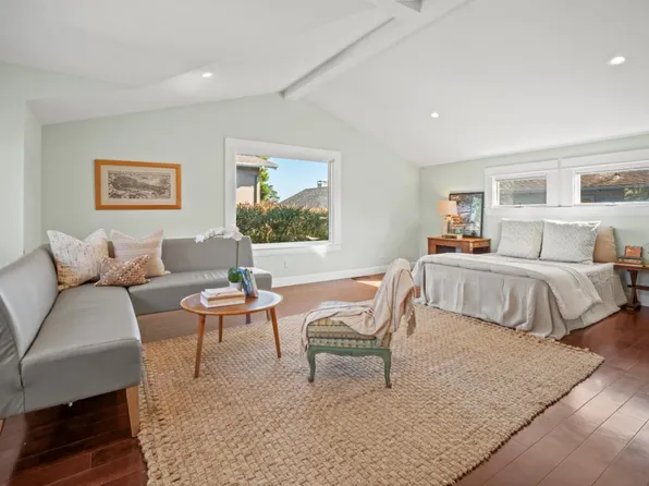 311 Walnut St, Pacific Grove, CA 93950