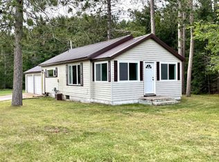 6693 Home Resort Ln, Rhinelander, WI 54501
