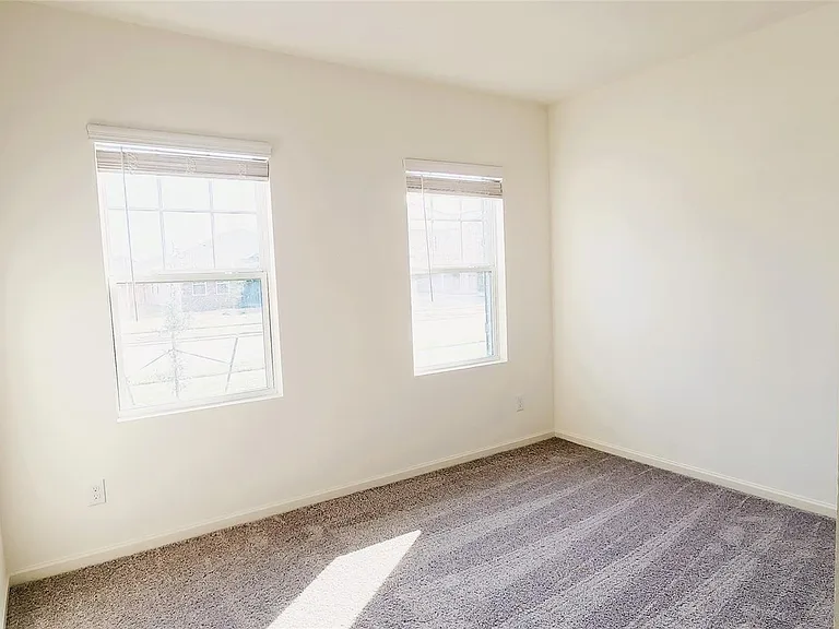 6335 Highland Trail Dr — Photo 10