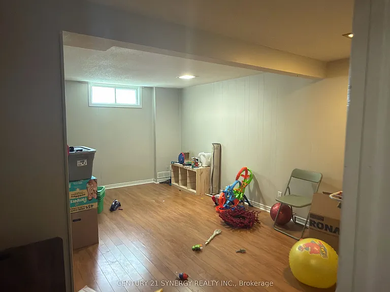 2307 Stonehenge Cres — Photo 17