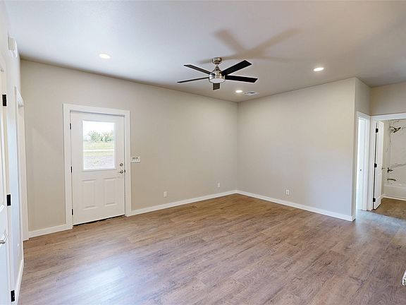 5th image of 8761 S 4180th Rd