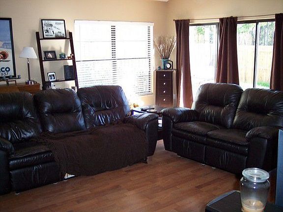 3rd image of 475 Cidermill Pl